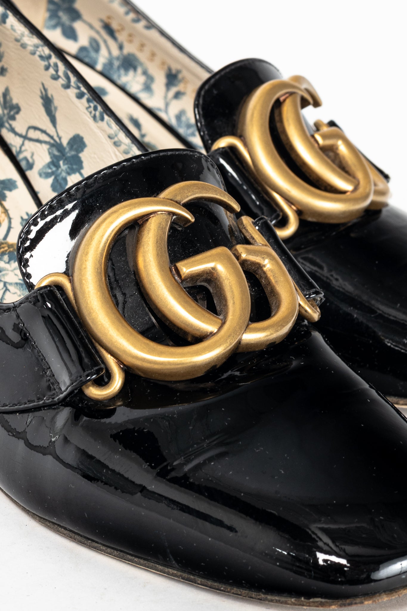 Gucci Victoire Black Patent-Leather GG Loafer Pumps