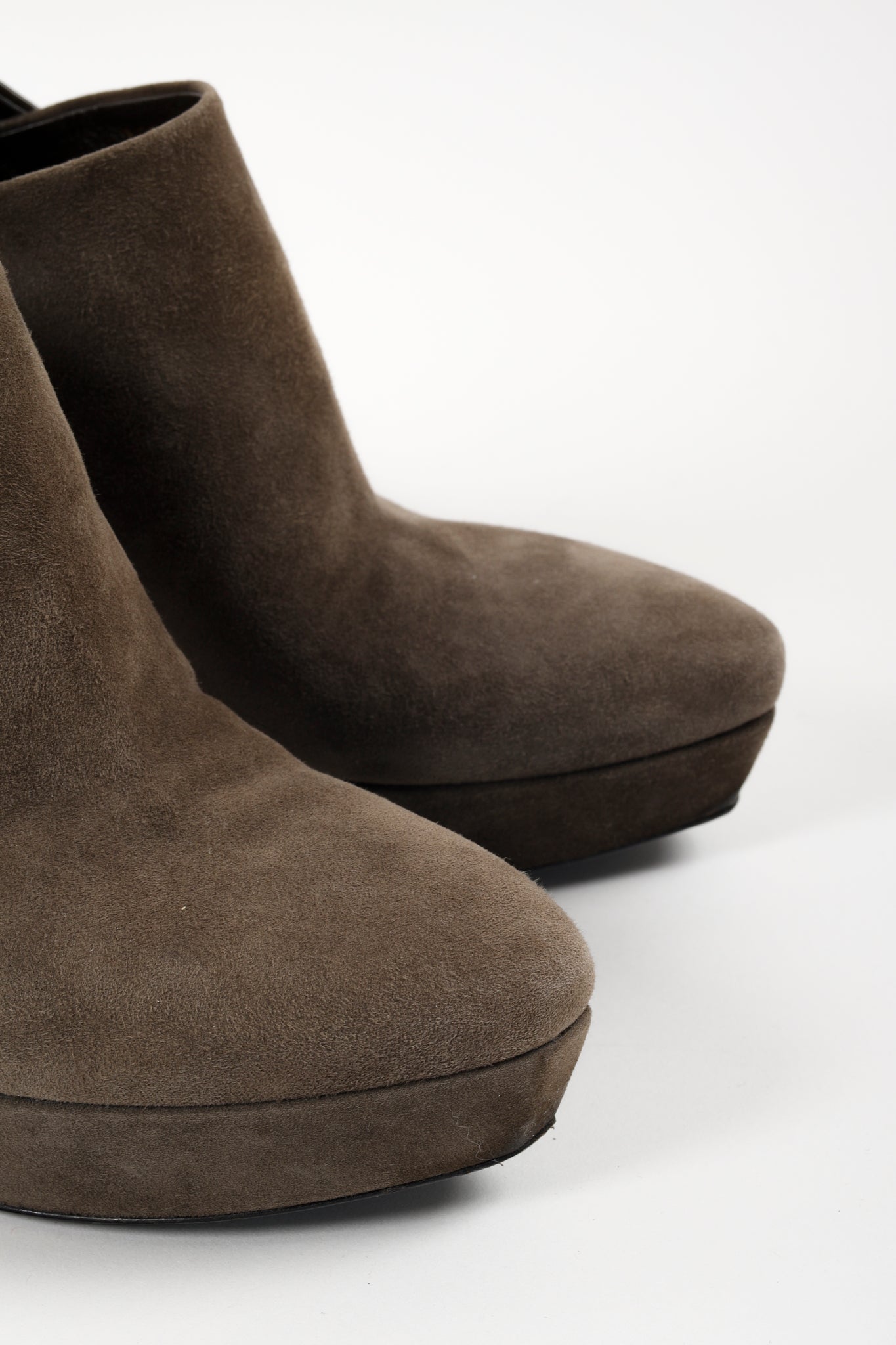 Gucci Green Patent Leather and Suede Booties