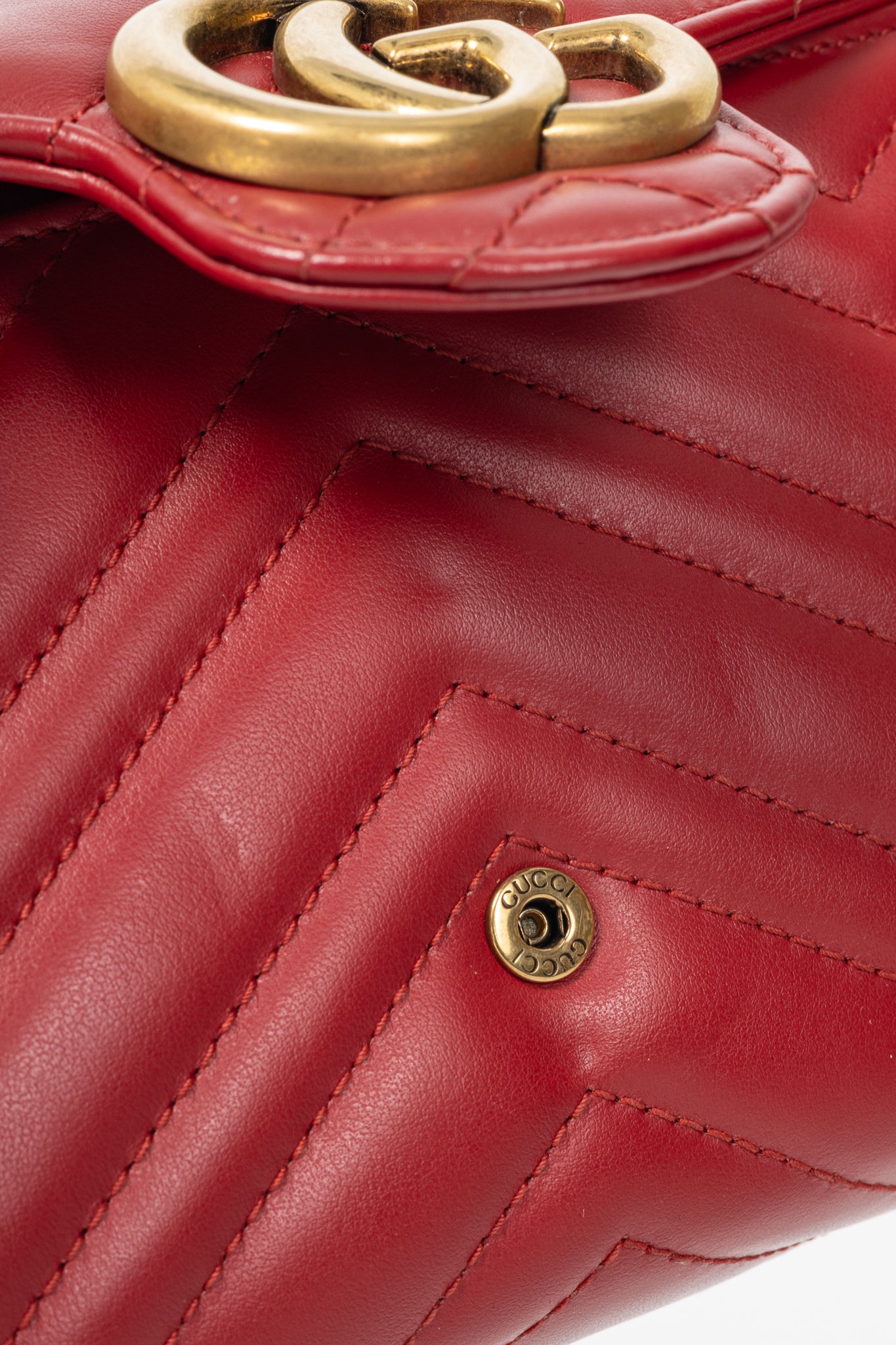 Gucci GG Marmont Red Matelasse Chevron Leather Wallet on Chain