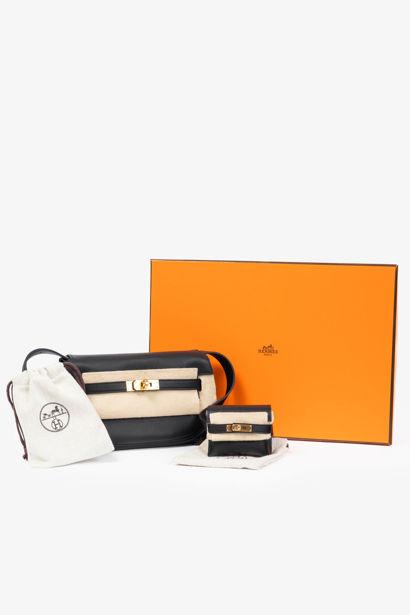 Hermes Kelly Moove Black Swift Leather GHW Shoulder Bag