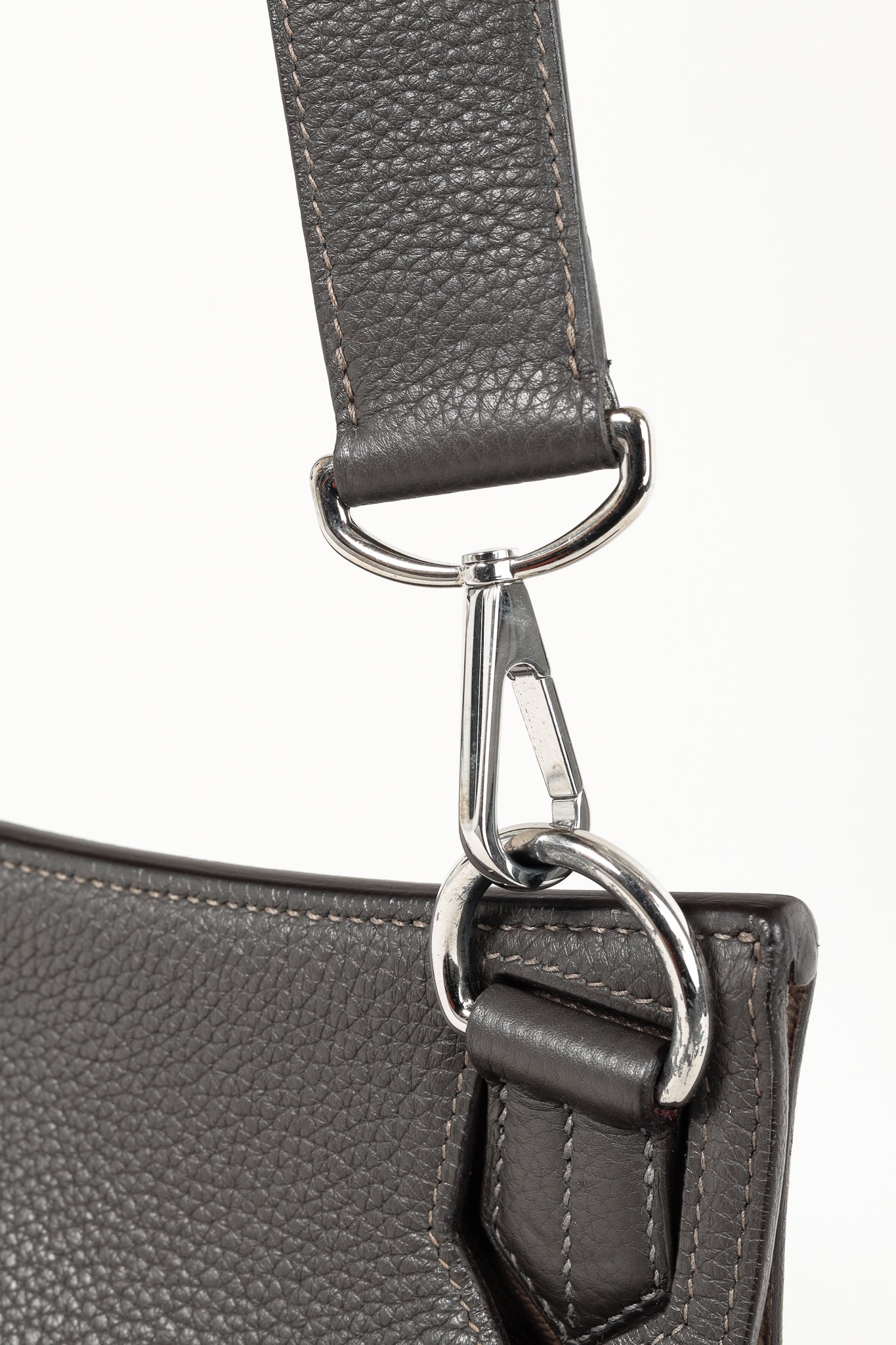 Hermes Jyspiere 34 Taurillon Clemence Graphite & Etoupe Bag