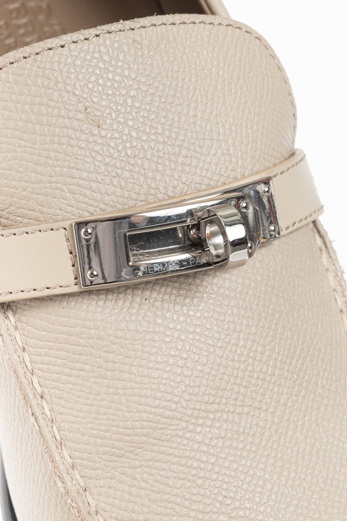 Hermes Destin Blanc Gomme Epsom Calfskin Kelly-Buckle Loafers