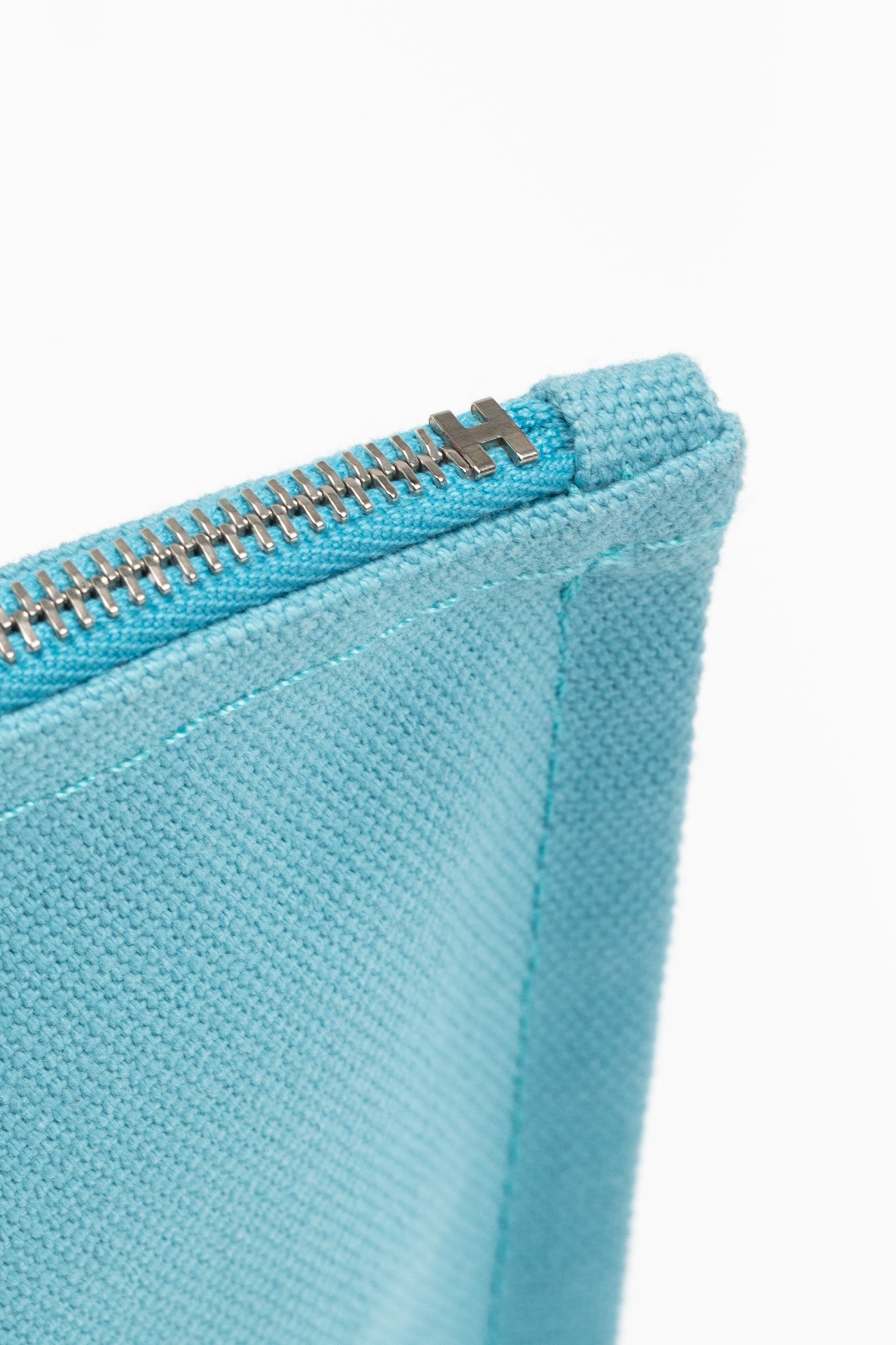 Hermes Flat Yachting GM Blue Logo Toile Pouch