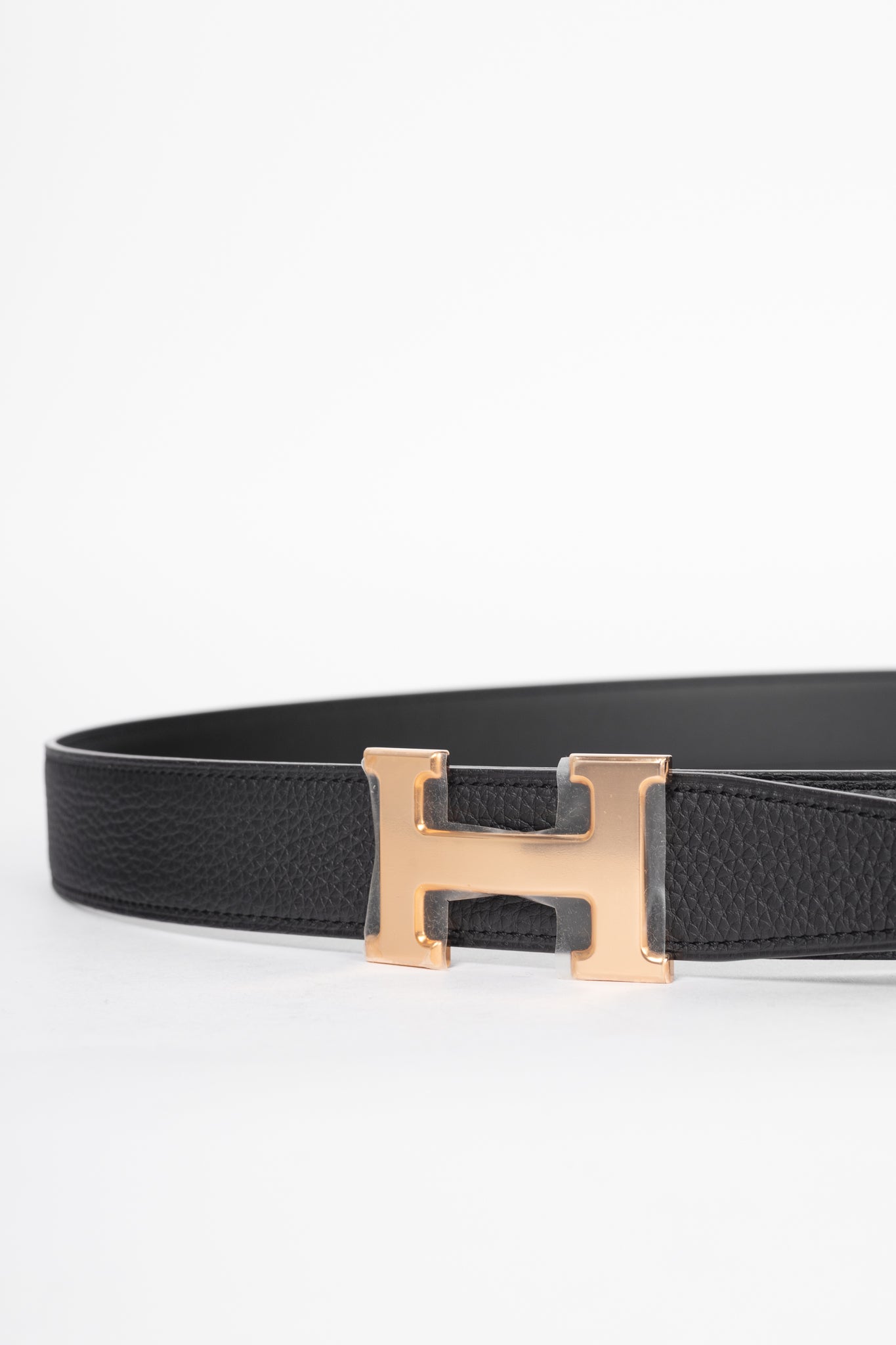 Hermes Noir/Noir Reversible Box 135 & Togo Leather Belt w/ Rose Gold-Plated Brass H Buckle
