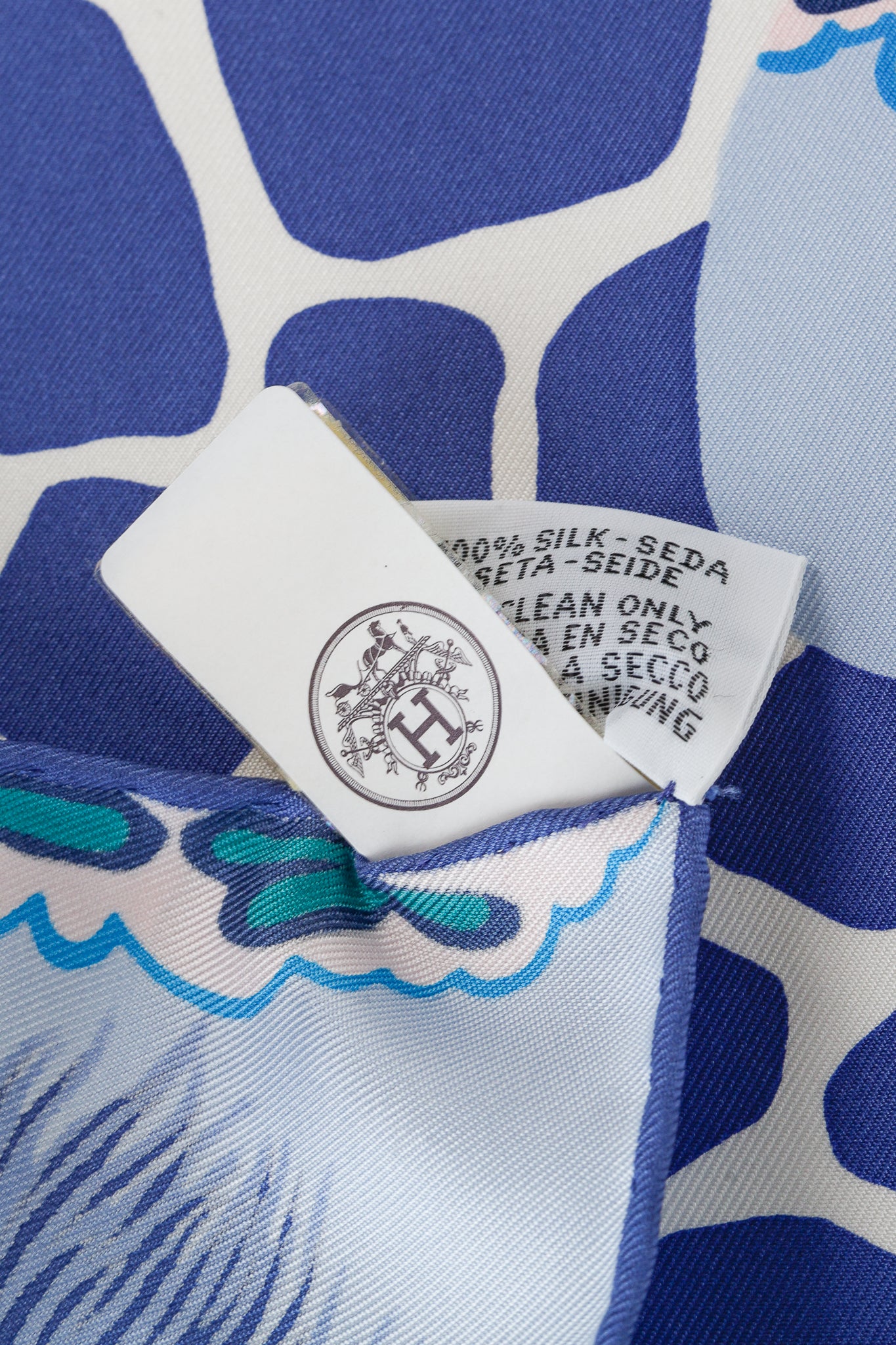 Hermes Silk The Three Graces Zoom Scarf in 45 Bleu Ciel Encre Vert