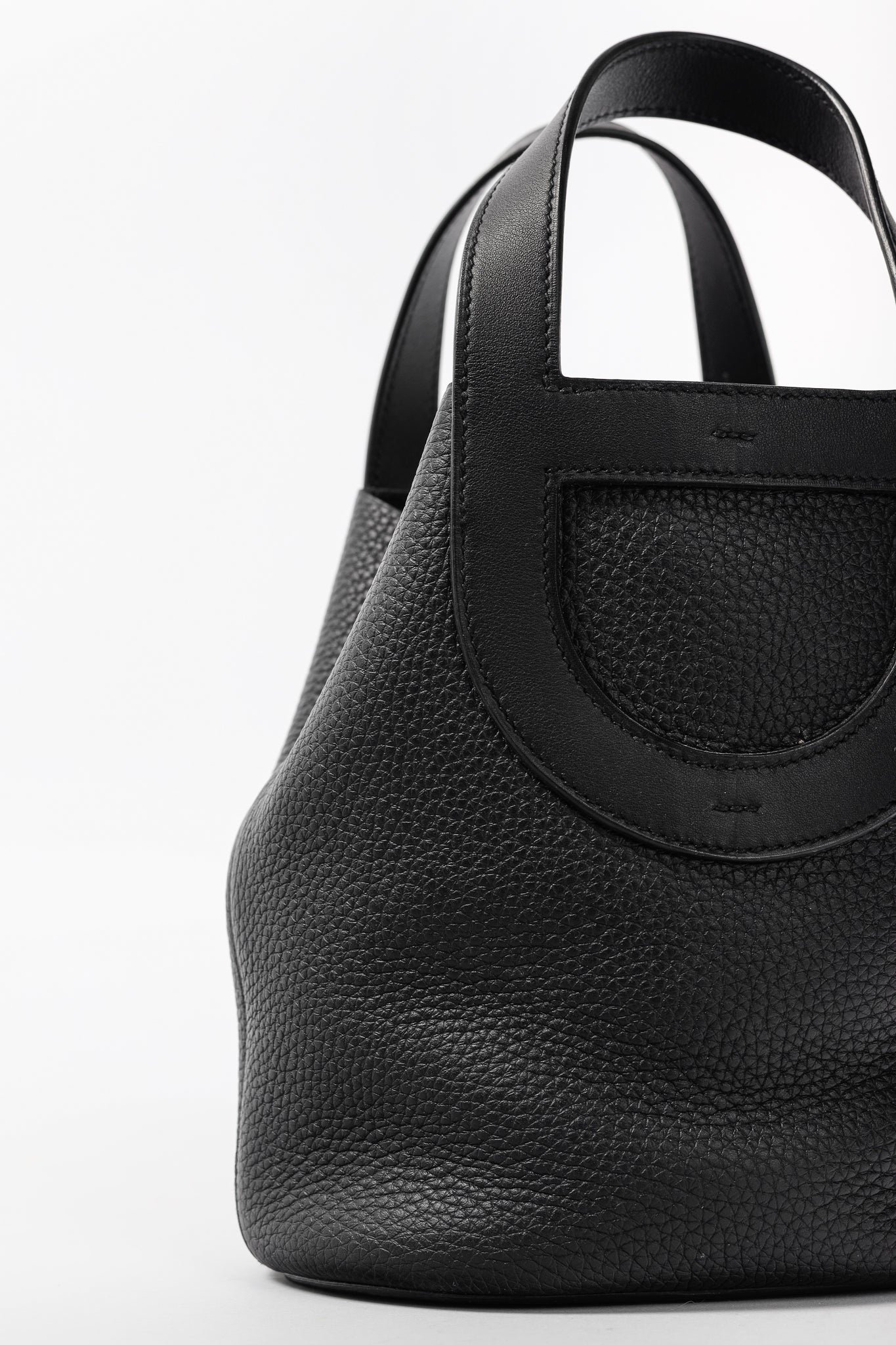 Hermes In-the-Loop 18 Noir Taurillon Clemence & Swift Calfskin Tote