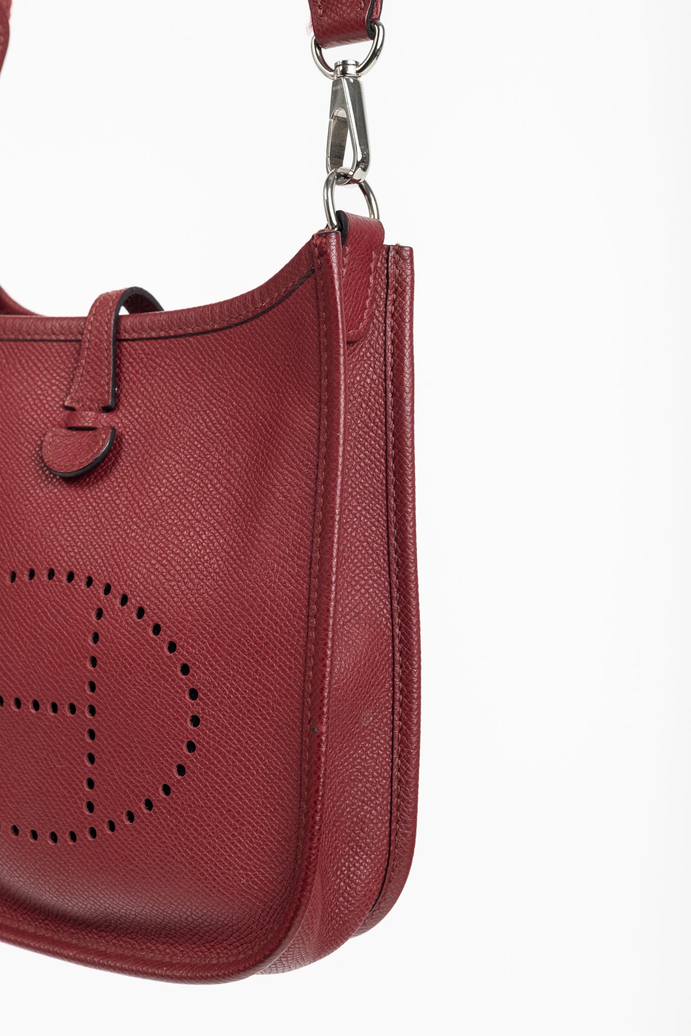 Hermes Evelyne TPM Rouge Grenat Taurillon Clemence Leather Shoulder Bag