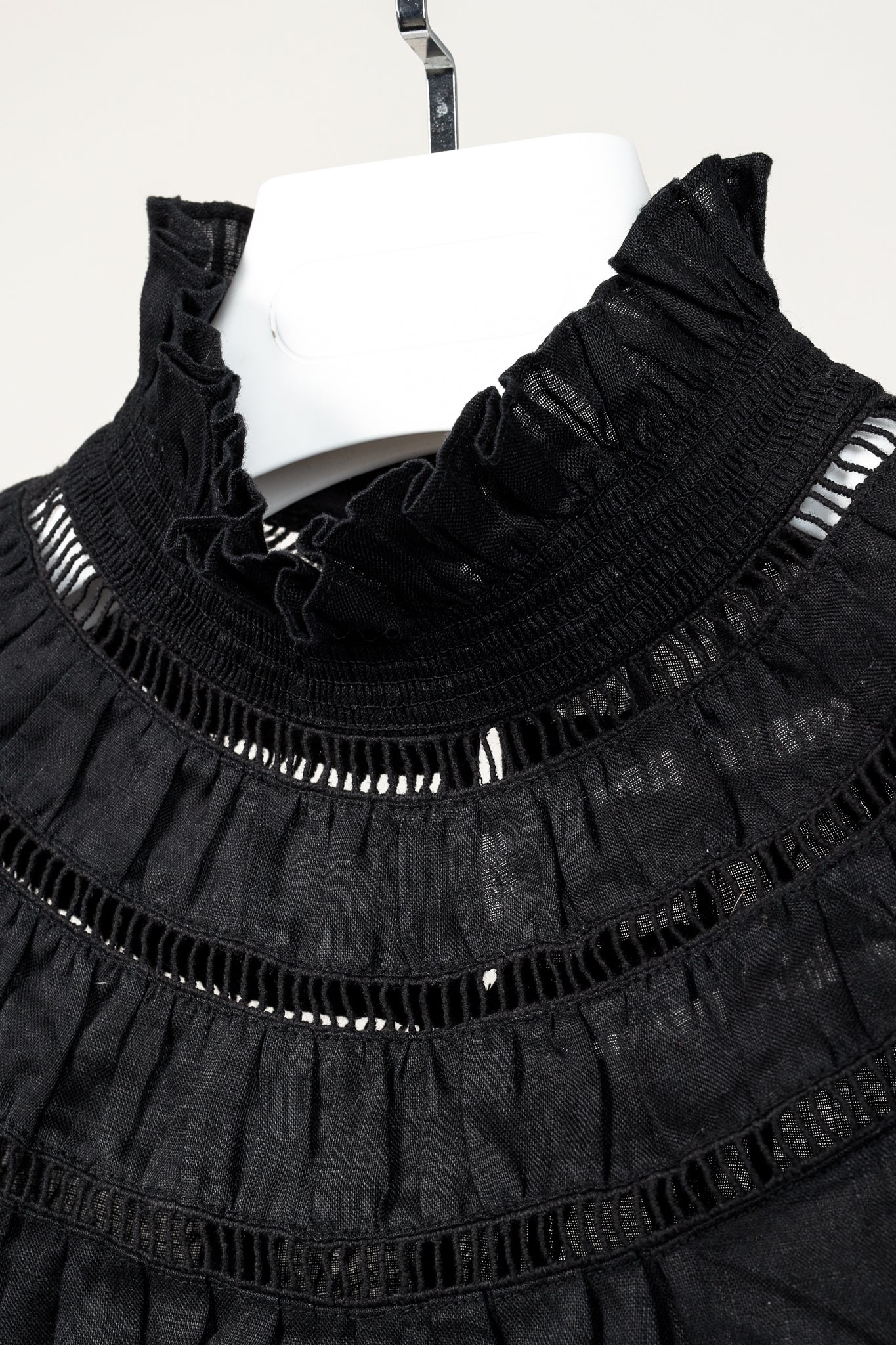 Isabel Marant Etoile Resort 2020 Amalia Black Linen Ruffle-Neck Long-Sleeve Blouse