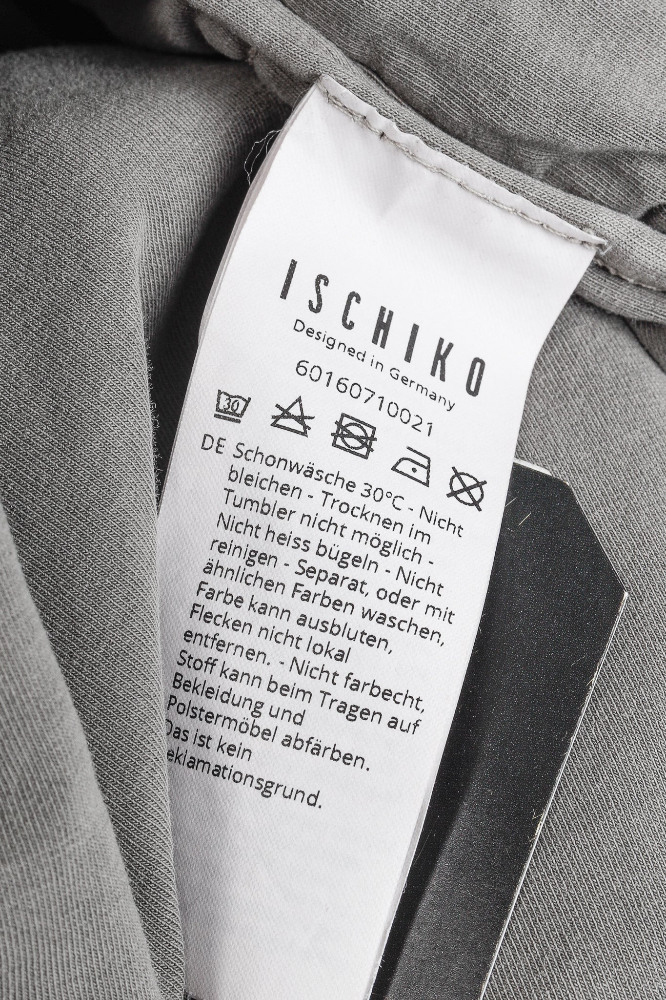 Ischiko Grey Padded-Cotton Buttoned Vest