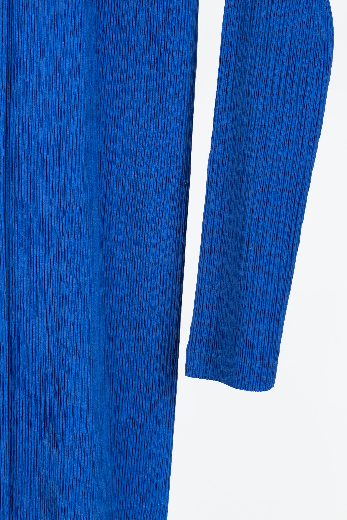 Issey Miyake Cobalt-Blue Pleated Long-Sleeve Buttoned Maxi Dress