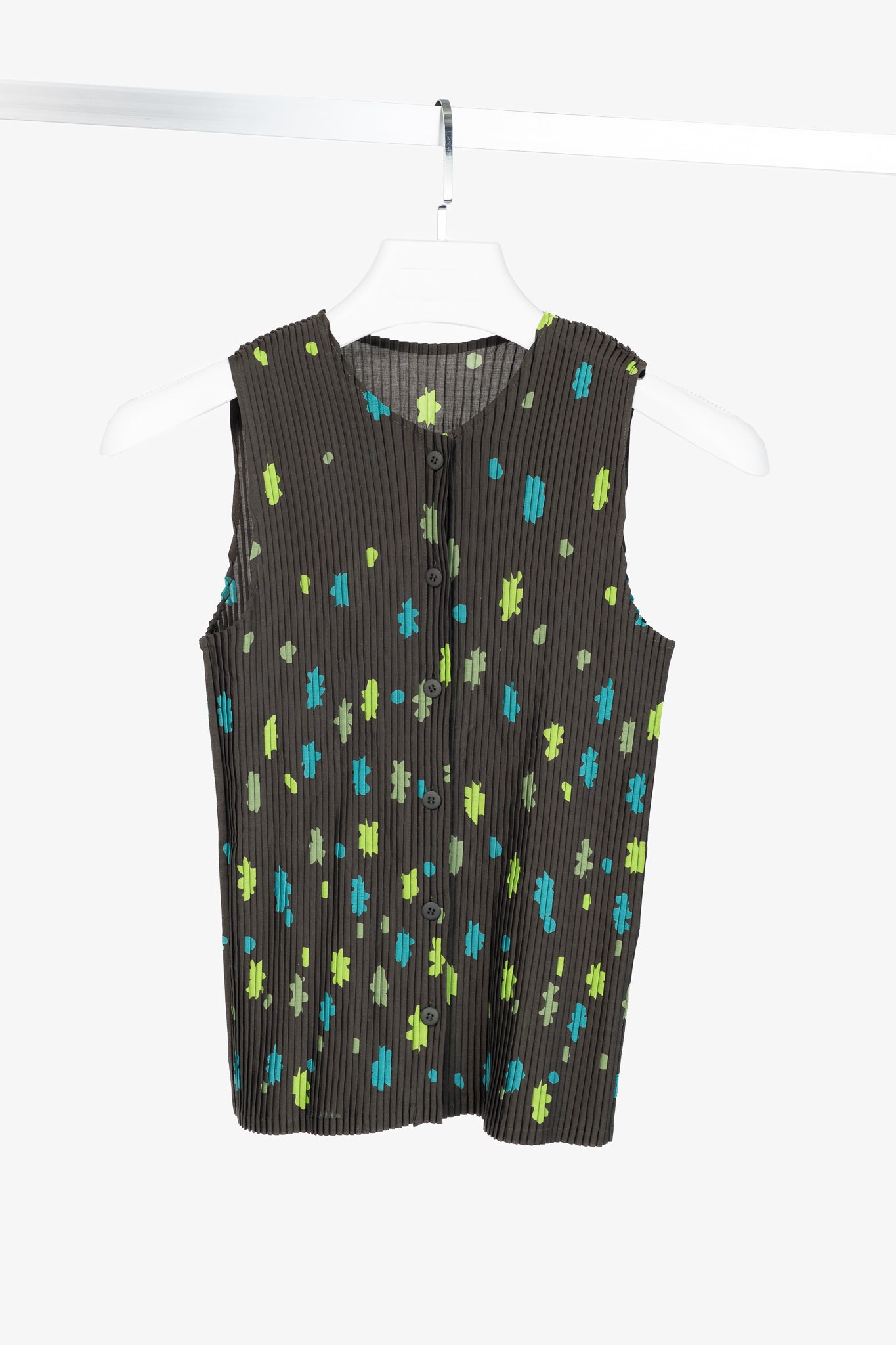 Issey Miyake Green Floral Pleated Sleeveless Buttoned Top