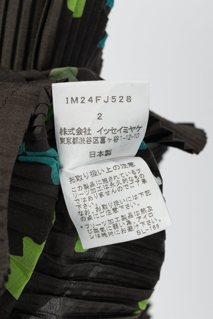 Issey Miyake Green Floral Pleated Sleeveless Buttoned Top