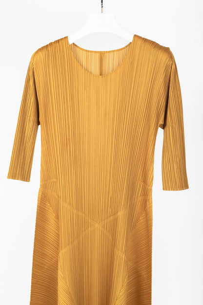 Pleats Please Issey Miyake Orange 3/4-Sleeve Midi Dress