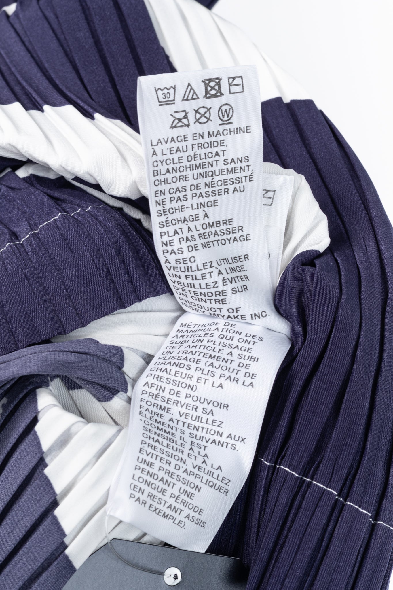 Issey Miyake AW/20 Navy & White Accordion Pleated Geometric-Print Maxi Dress