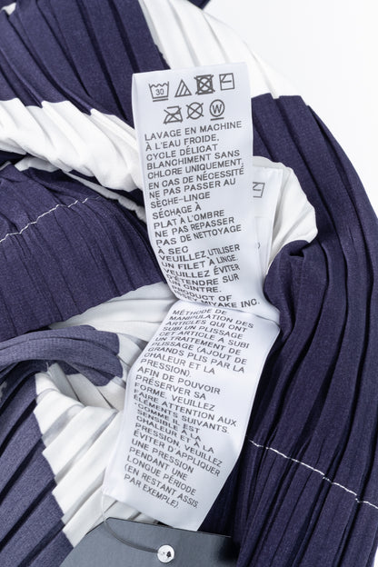 Issey Miyake AW/20 Navy & White Accordion Pleated Geometric-Print Maxi Dress