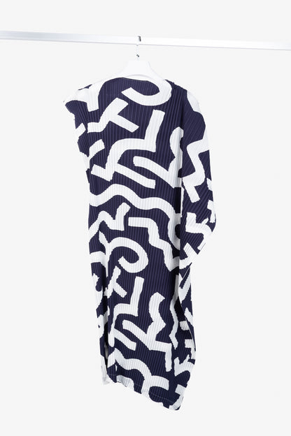 Issey Miyake AW/20 Navy & White Accordion Pleated Geometric-Print Maxi Dress