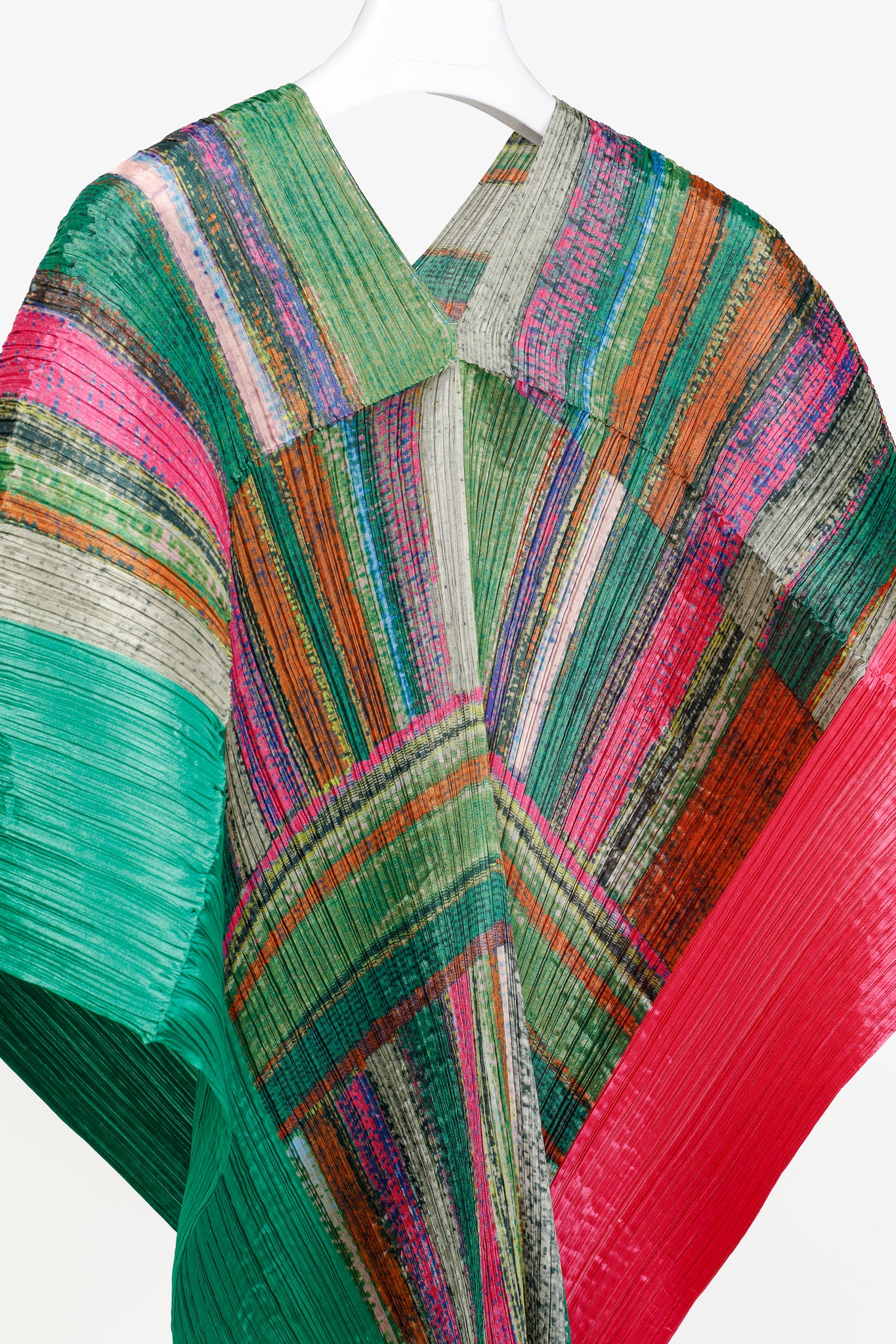 Issey Miyake Pleats Please Green & Pink Abstract-Print Shawl