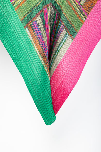 Pleats Please Issey Miyake Green & Pink Abstract-Print Shawl