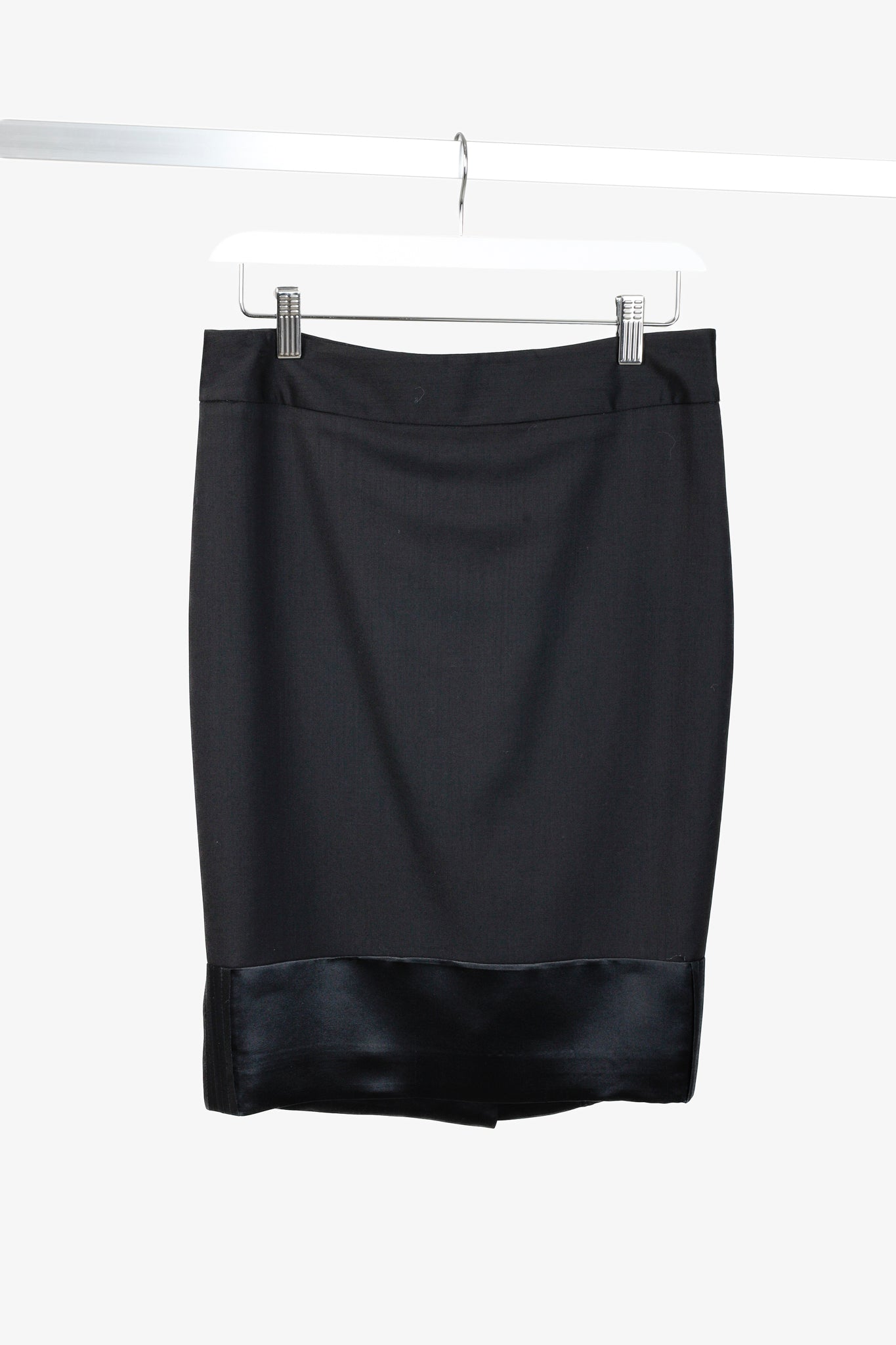 L.A.M.B. Vintage Black Wool and Satin Pencil Skirt