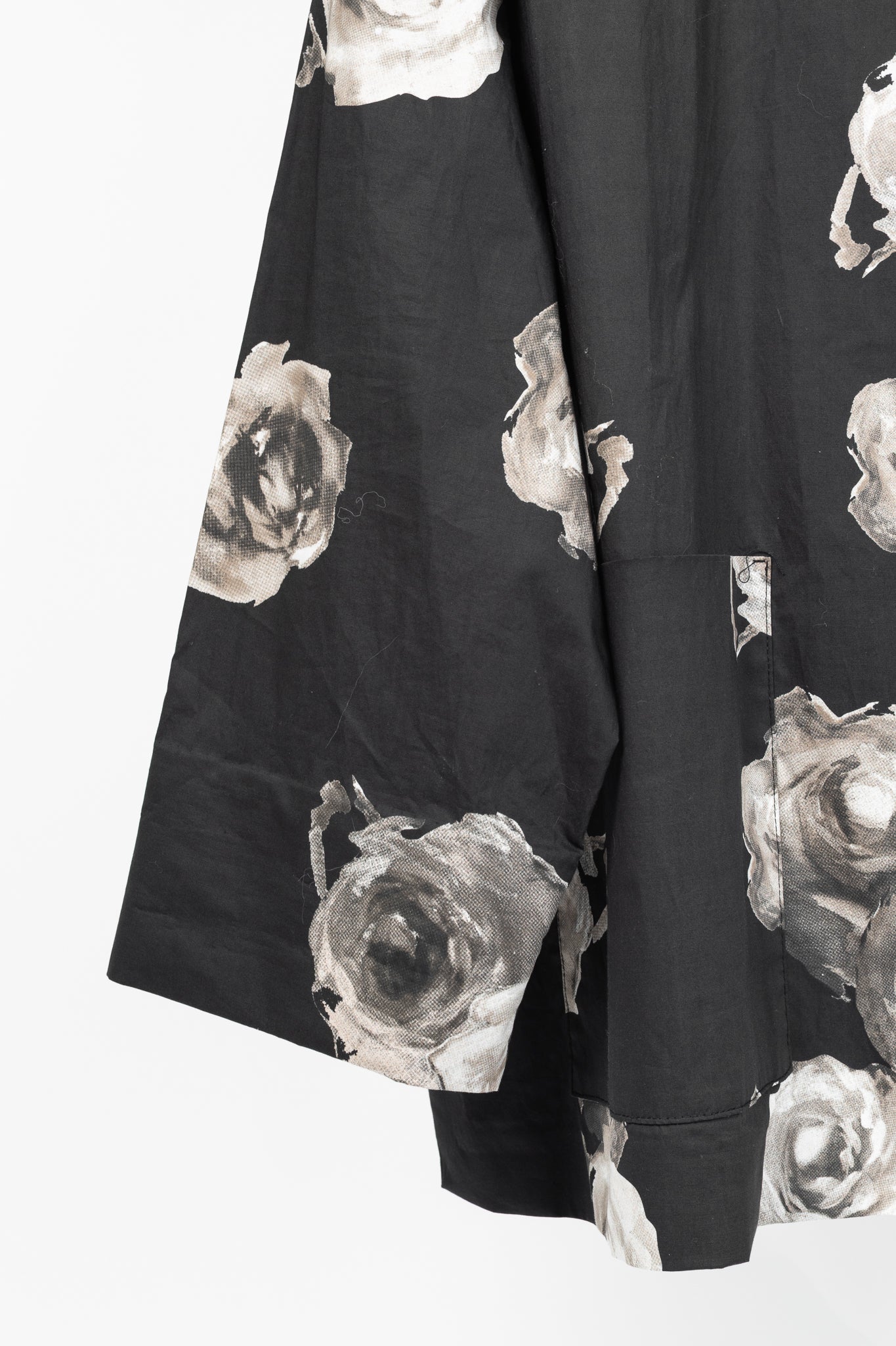 Liviana Conti SS/25 Black Floral-Print Cotton-Poplin Oversized Shirt Jacket
