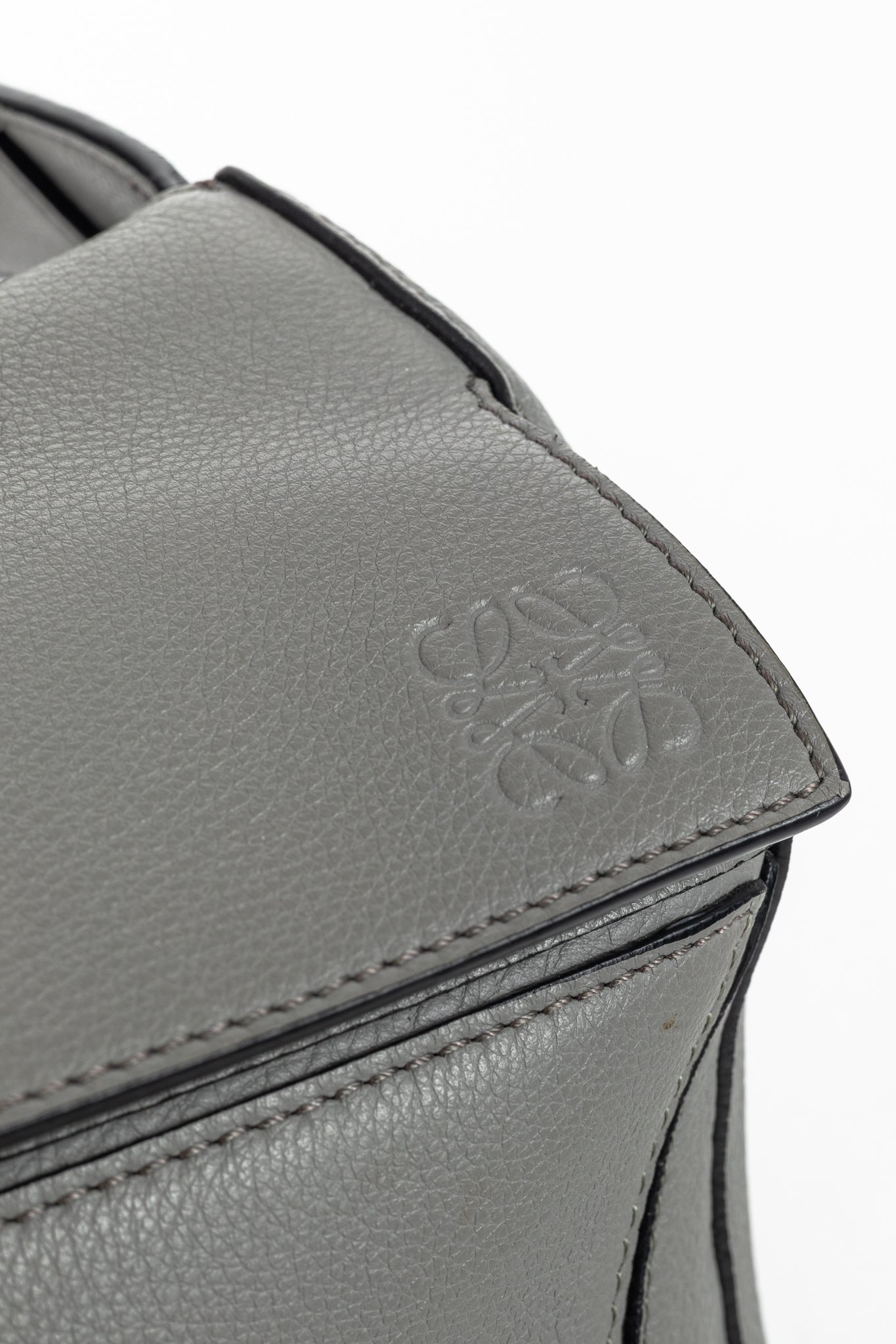 Loewe Puzzle Pearl Grey Classic Calfskin Bumbag