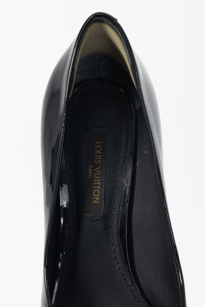 Louis Vuitton Black Patent Leather Embellished-Buckle Pumps