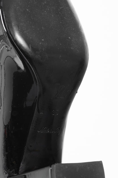 Louis Vuitton Black Patent Leather Embellished-Buckle Pumps