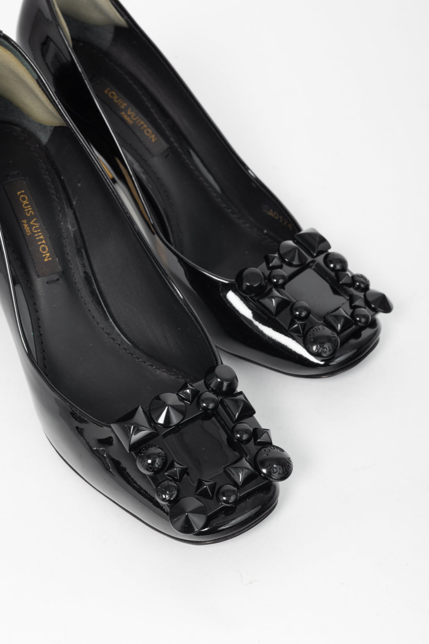 Louis Vuitton Black Patent Leather Embellished-Buckle Pumps