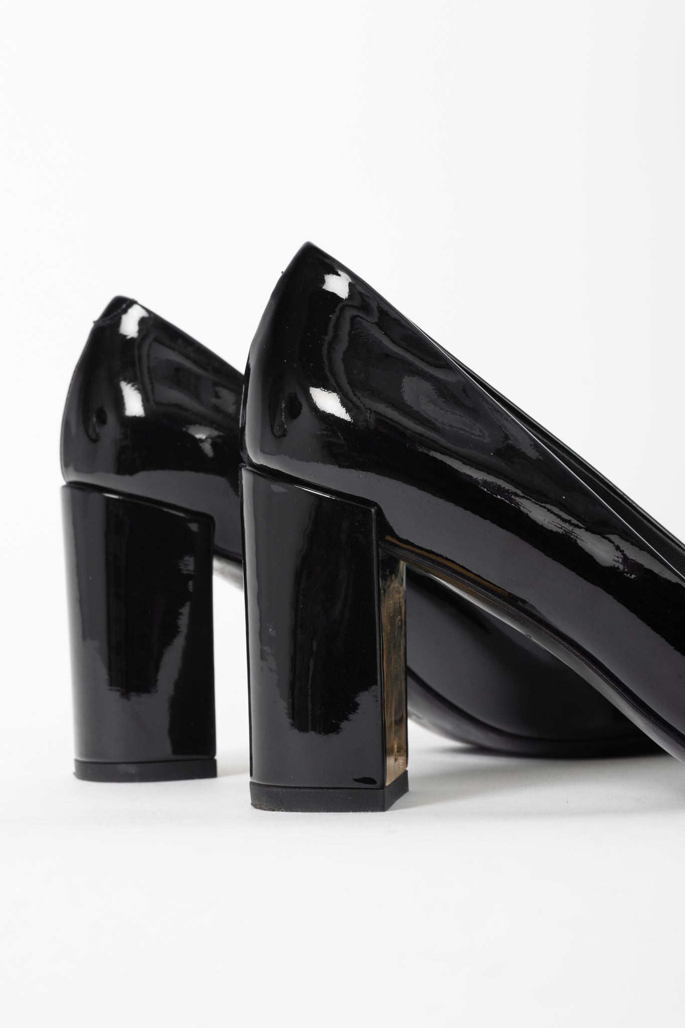 Louis Vuitton Black Patent Leather Embellished-Buckle Pumps