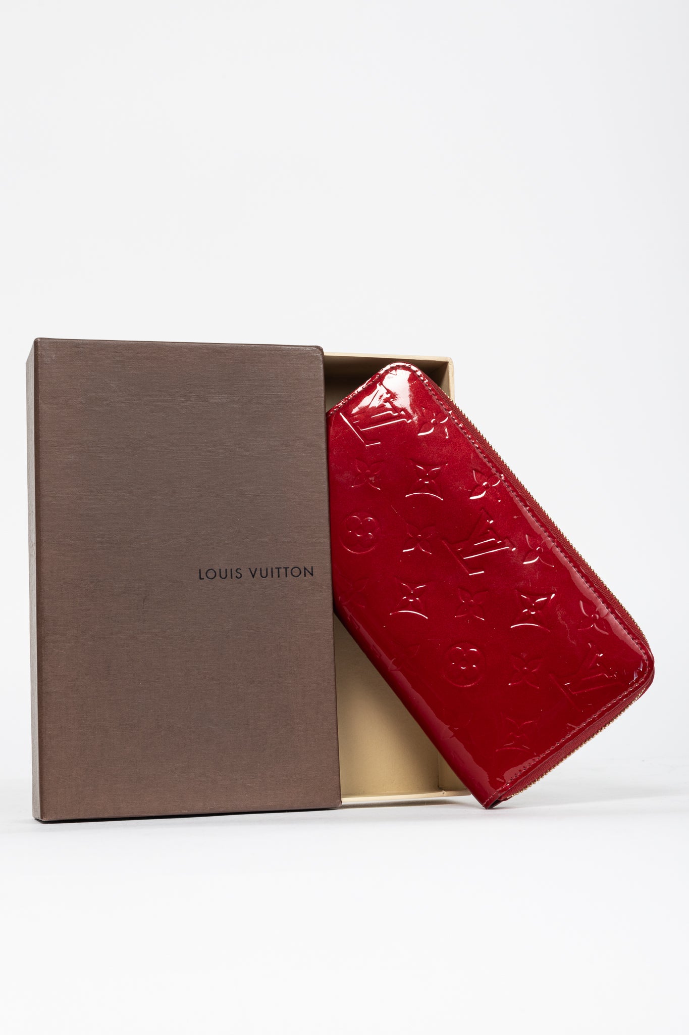 Louis Vuitton Zippy Pomme D'Amour Monogram Vernis Wallet