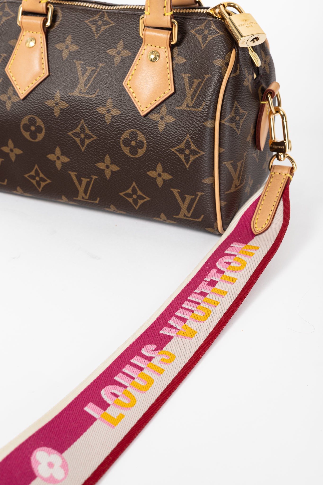 Louis Vuitton Speedy Bandouliere 20 Monogram Canvas Handbag with Fuchsia Strap