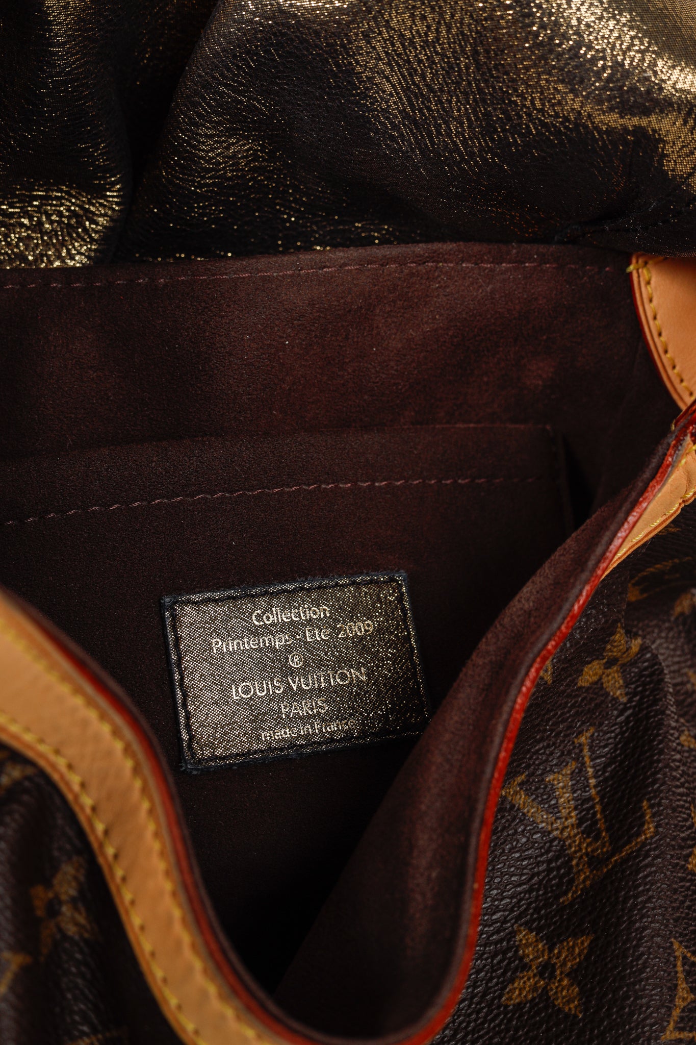 Louis Vuitton SS/09 Limited Edition Kalahari PM Monogram Canvas Bag