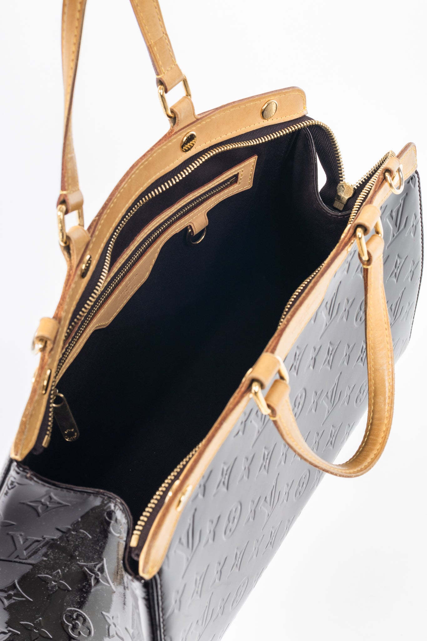 Louis Vuitton Brea MM Amarante Monogram Vernis Leather Tote