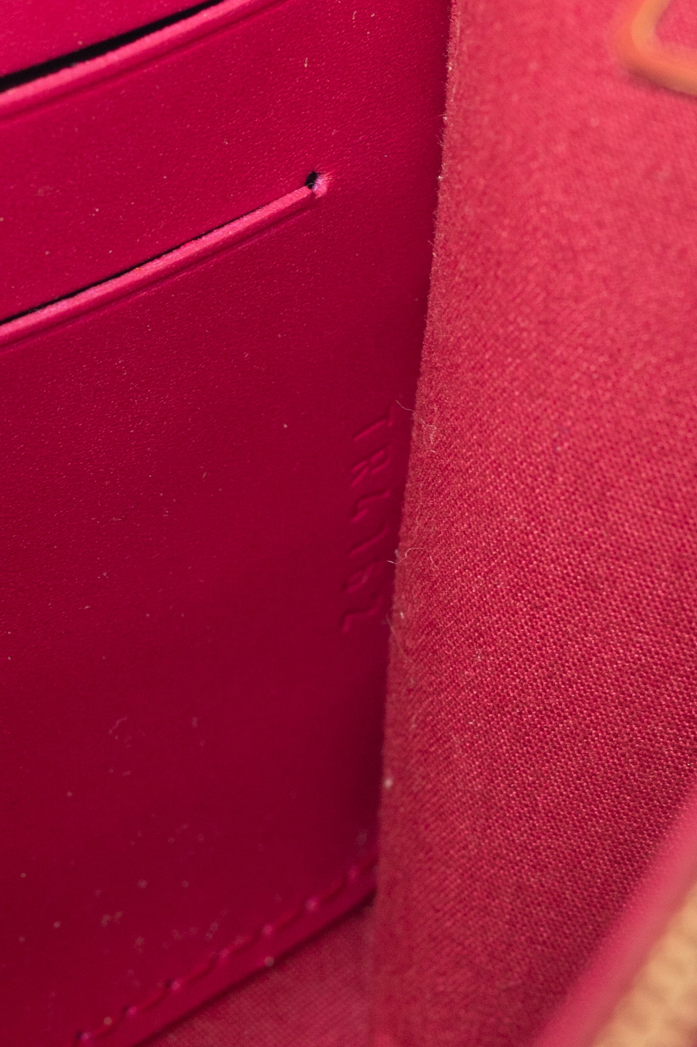 Louis Vuitton Louise Indian Rose Vernis Leather LV Clutch