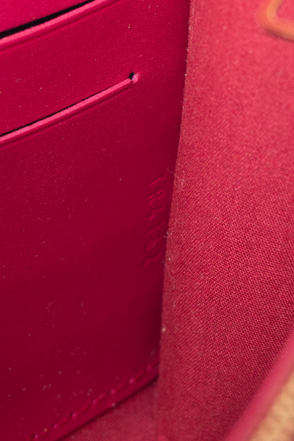 Louis Vuitton Louise Indian Rose Vernis Leather LV Clutch