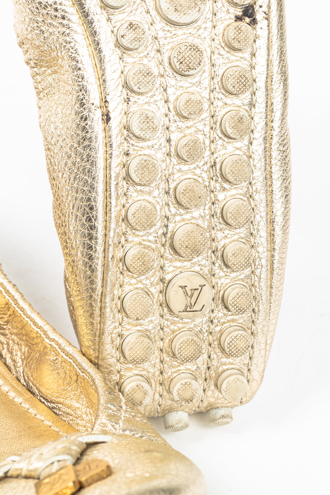 Louis Vuitton Lemon Metallic Gold Pebbled Leather Bow Scrunch Flats