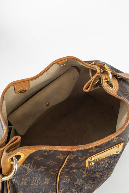Louis Vuitton Galliera PM Monogram Canvas & Leather-Trim Hobo
