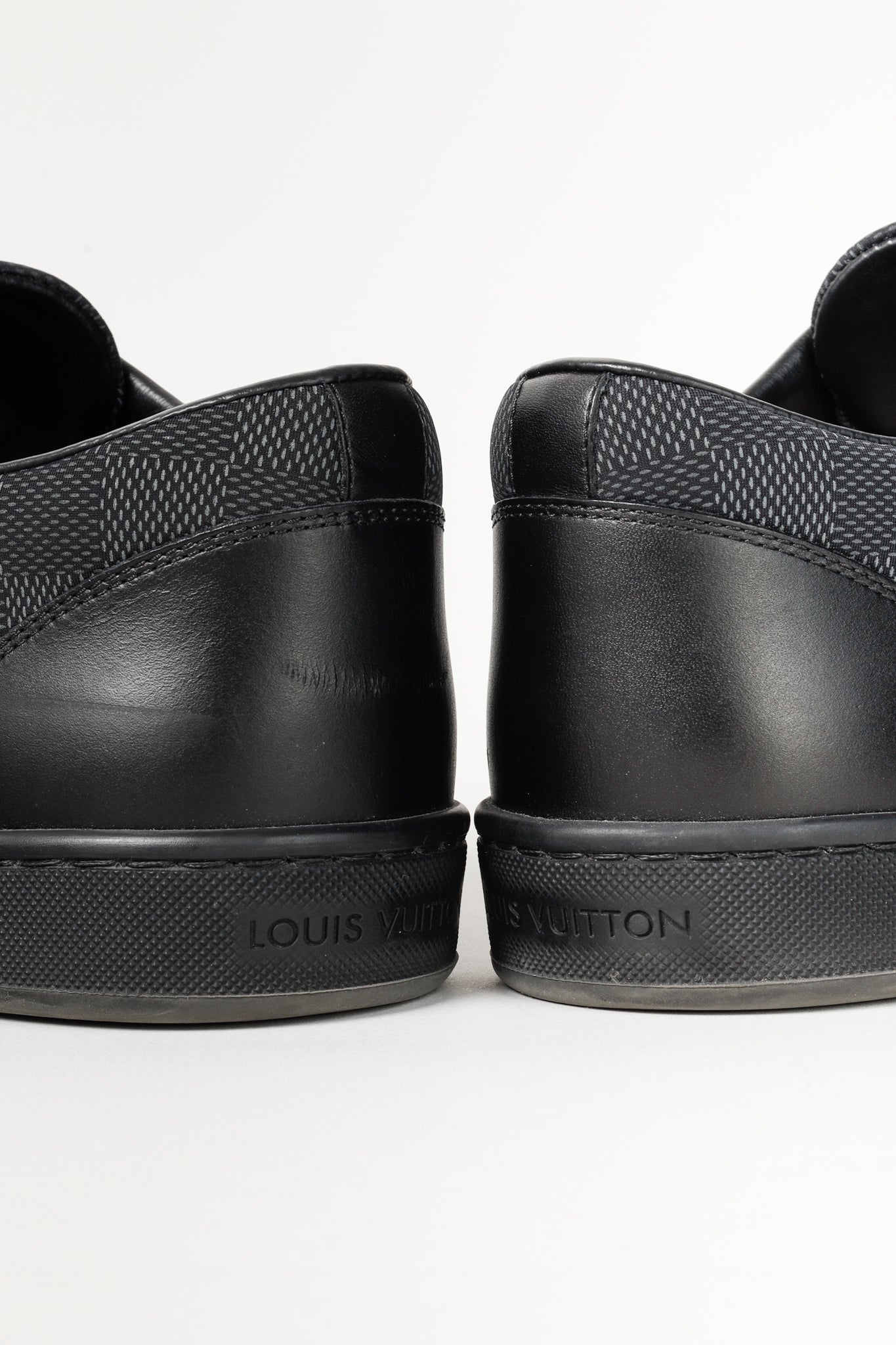 Louis Vuitton Offshore Graphite Damier Leather-Trim Sneakers