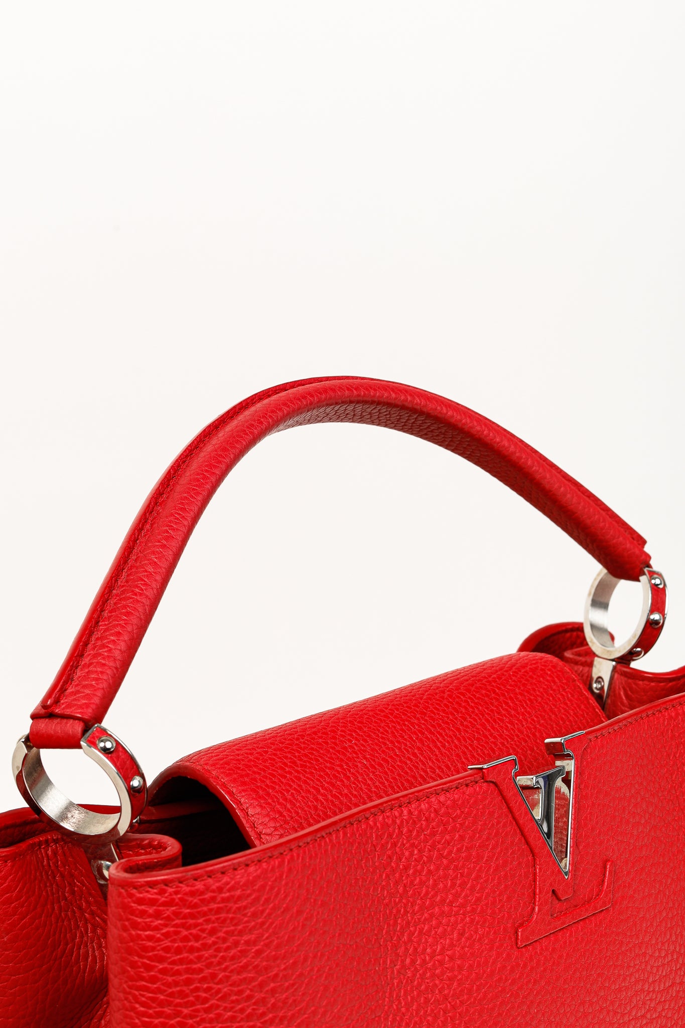 Louis Vuitton Capucines MM Rubis Taurillon Leather Satchel