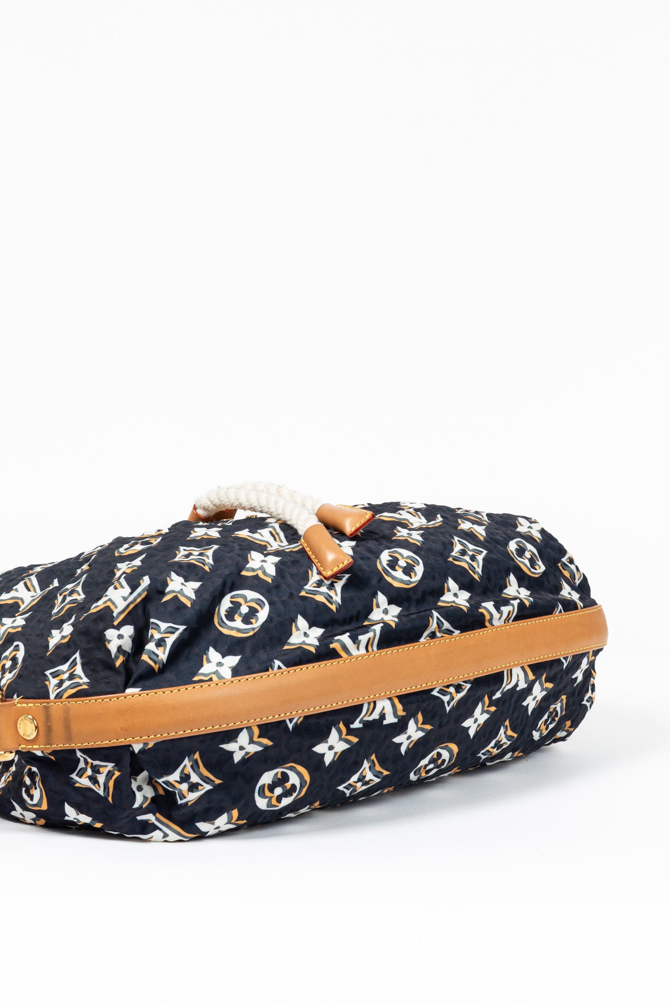 Louis Vuitton Cruise 2010 Bulles MM Navy Nylon Monogram Rope-Tassel Hobo Bag