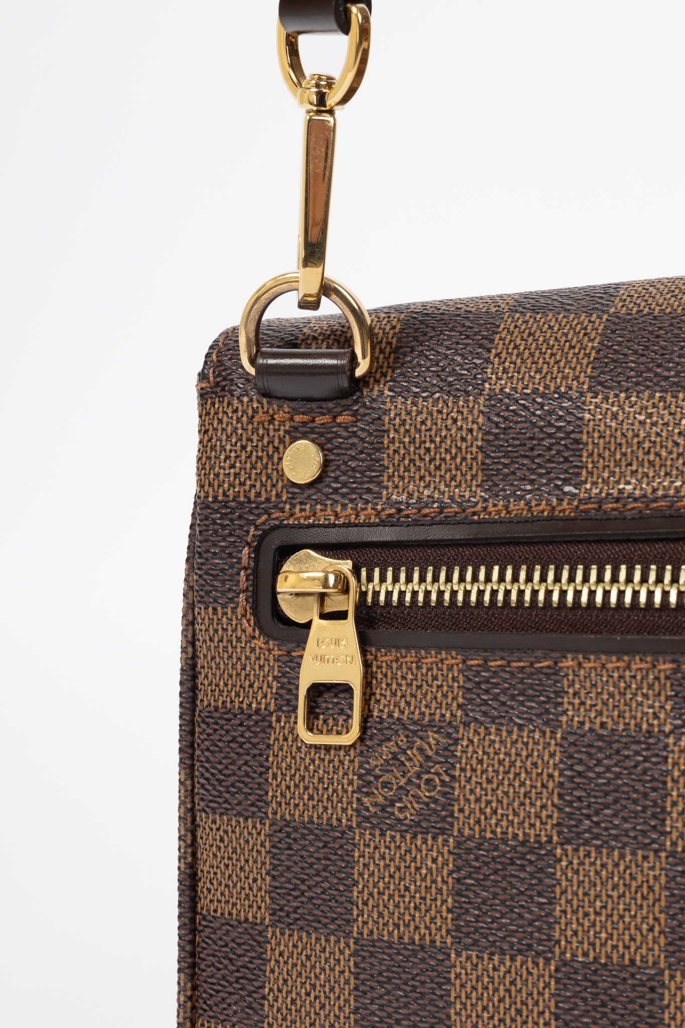 Louis Vuitton Hoxton PM Damier Ebene Canvas Crossbody