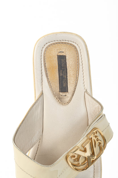 Louis Vuitton Zoé Blanc Patent-Leather LV Flat Thong Sandals