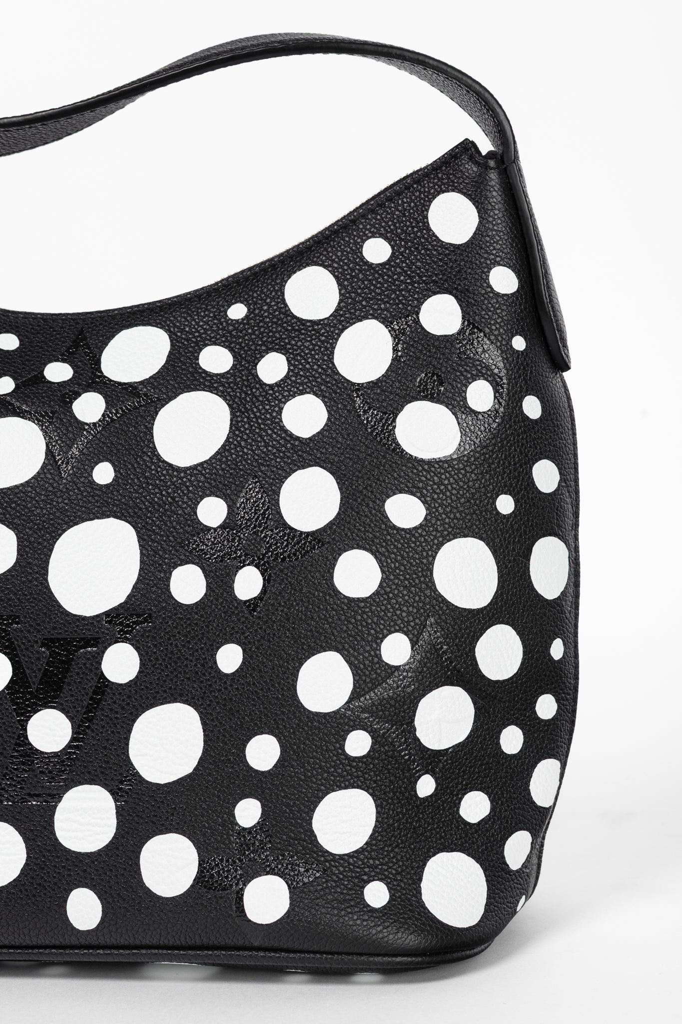 Louis Vuitton x Yayoi Kusama Marshmallow PM Black & White Infinity Dots Monogram Empreinte Handbag