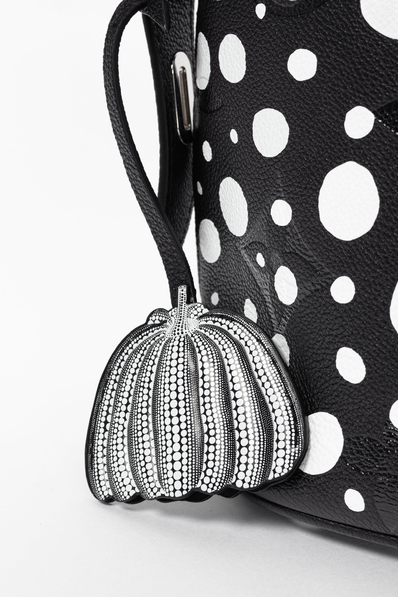 Louis Vuitton x Yayoi Kusama Marshmallow PM Black & White Infinity Dots Monogram Empreinte Handbag