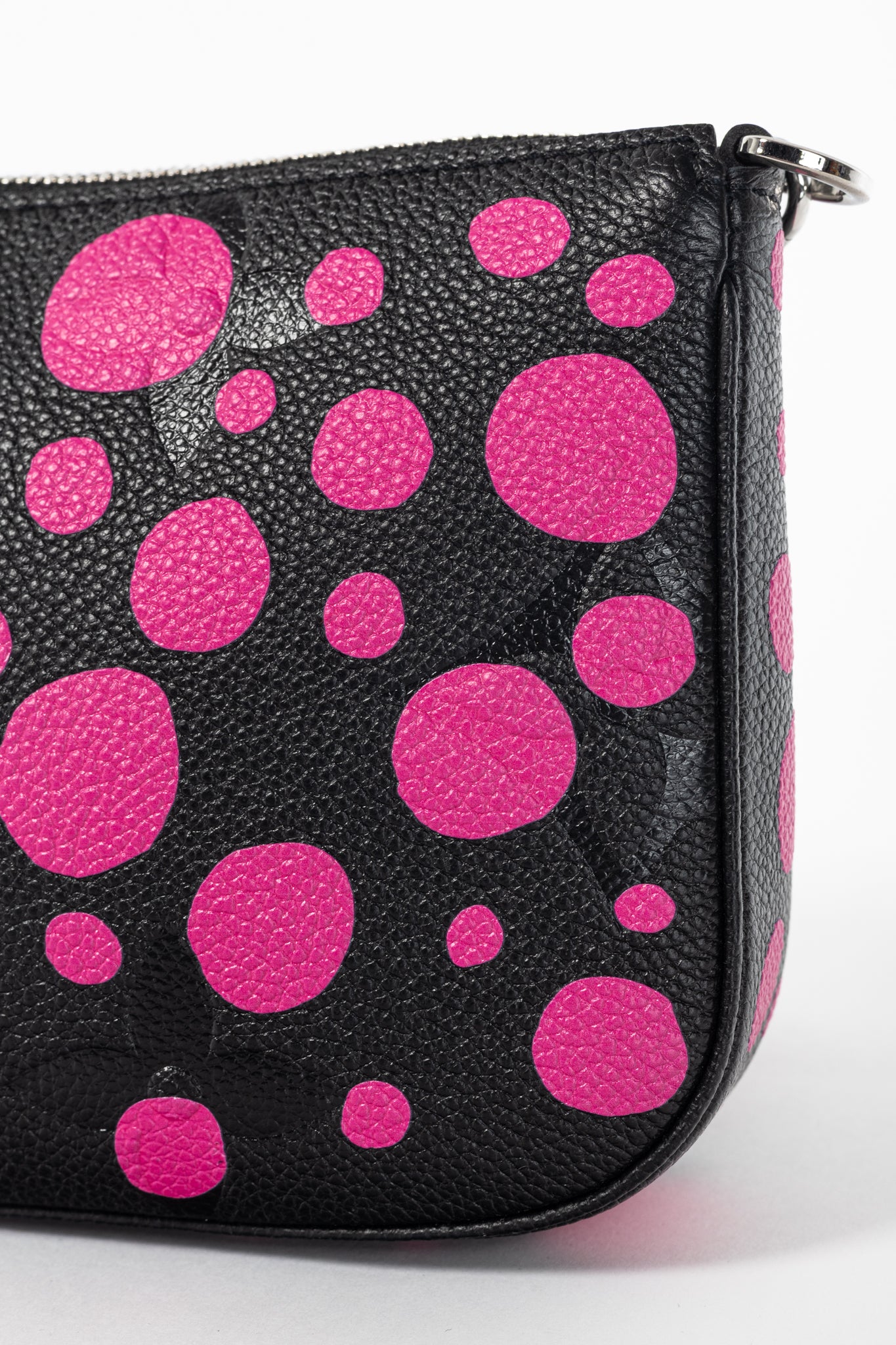 Louis Vuitton x Yayoi Kusama Multi Pochette Accessoires Black & Fuchsia Infinity Dots Monogram Empreinte Handbag