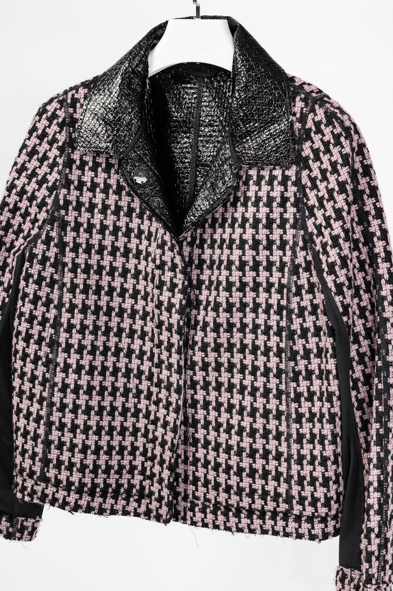 Marc Cain Reversible Pink & Black Houndstooth Tweed & Faux-Leather Jacket