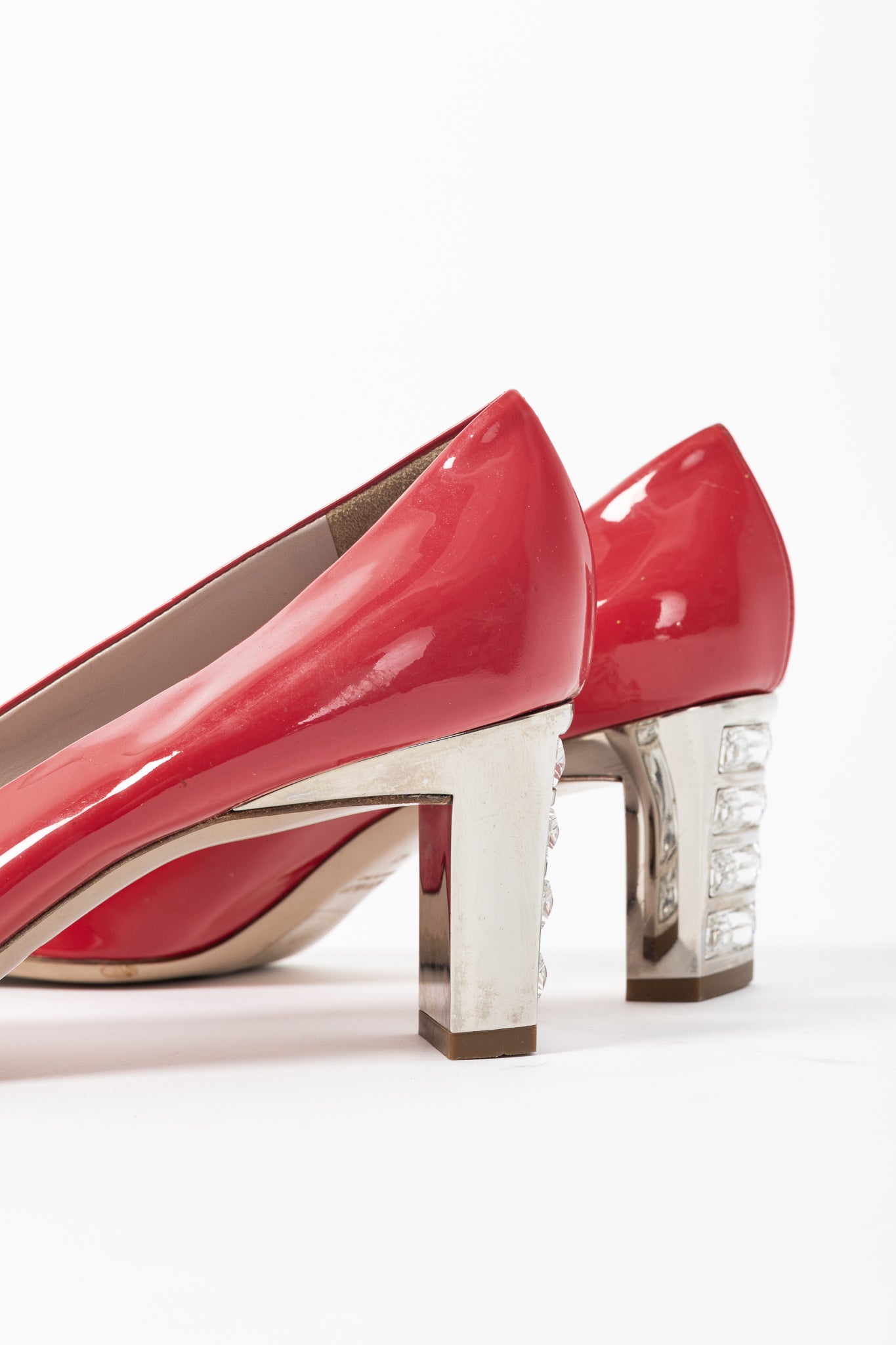 Miu Miu Raspberry Vernice-Leather Bow Crystal-Heel Pumps