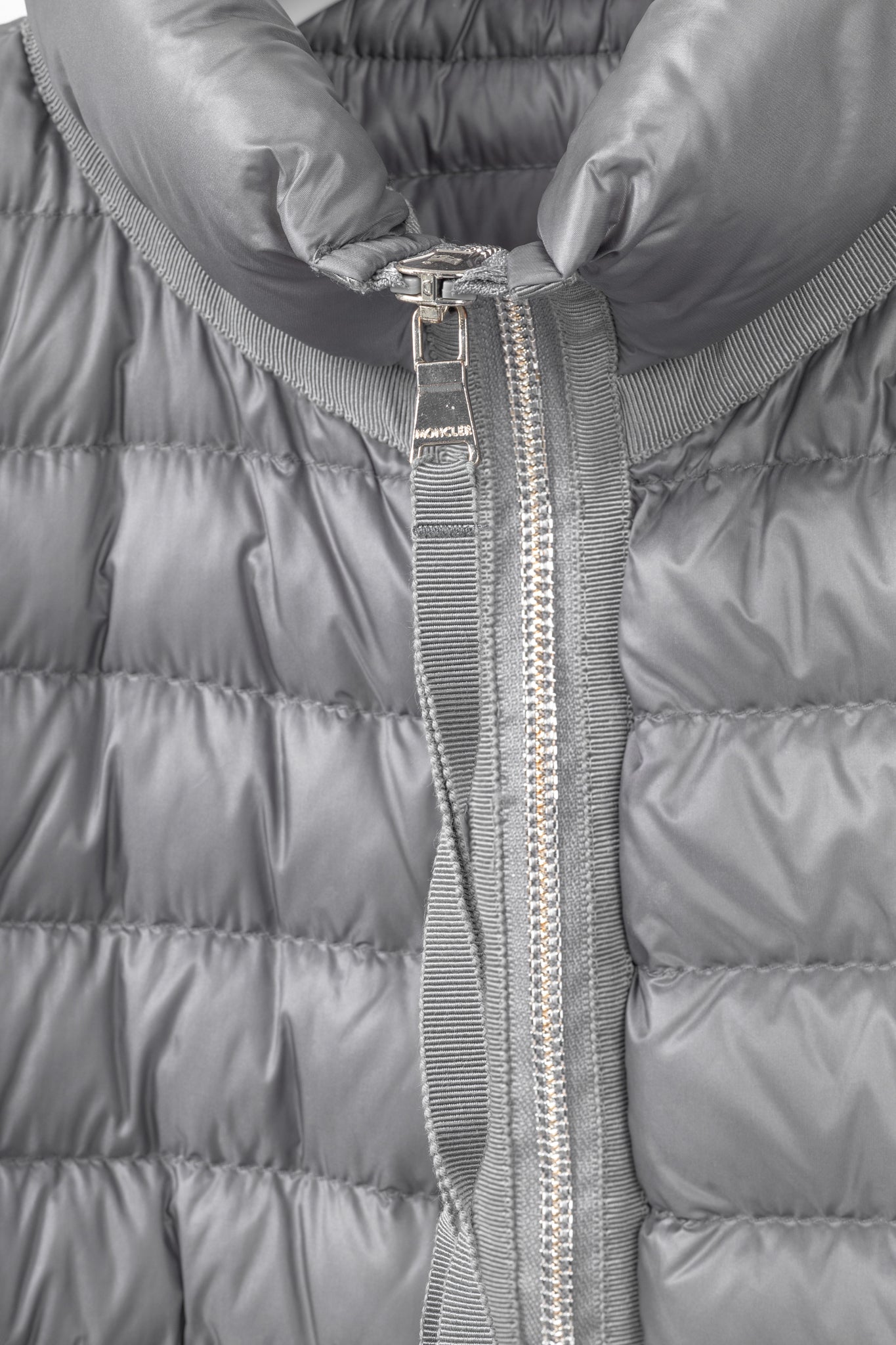 Moncler Longue Saison Bogue Grey Nylon Puffer Coat
