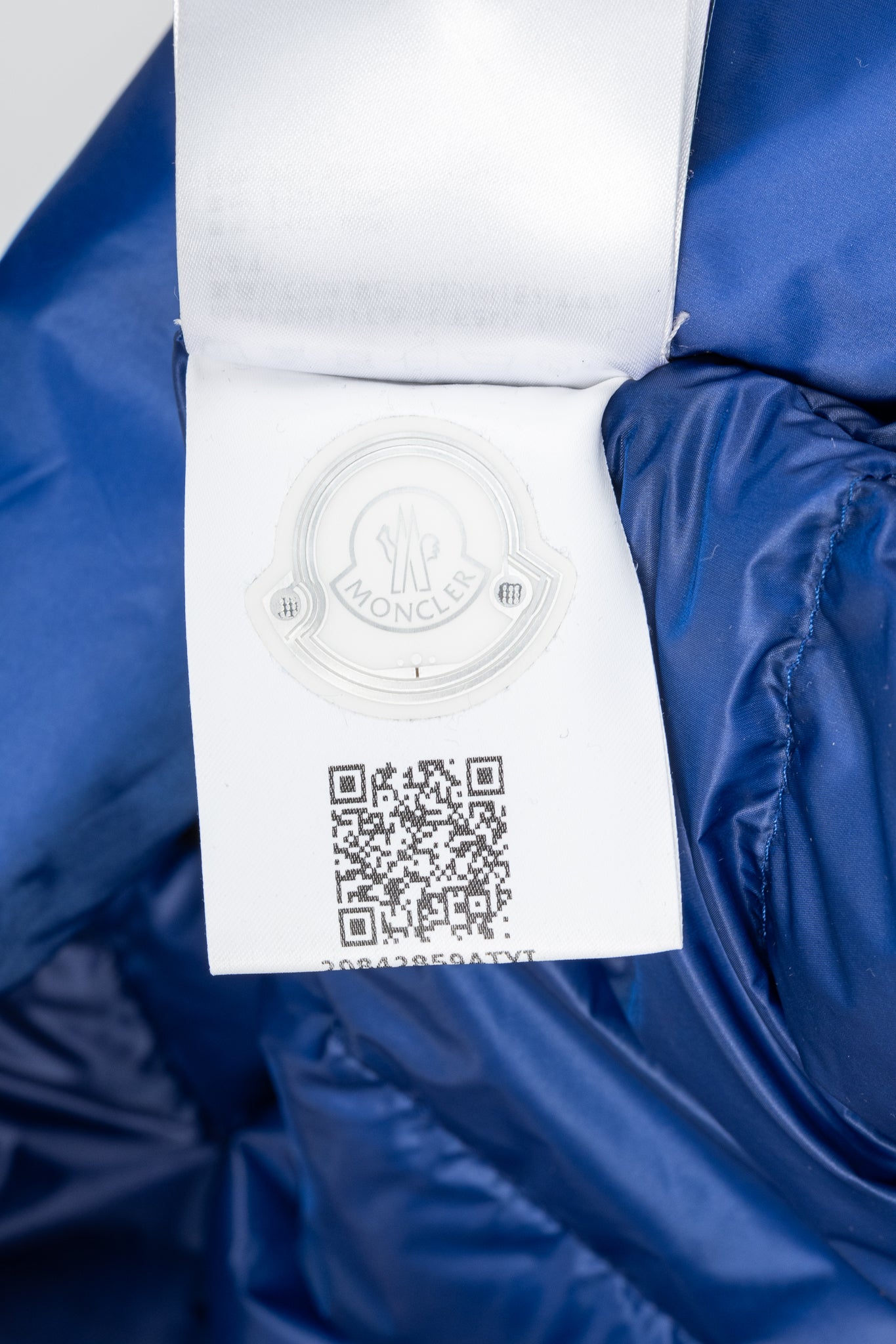 Moncler Longue Saison Agay Blue Quilted-Nylon Puffer Jacket