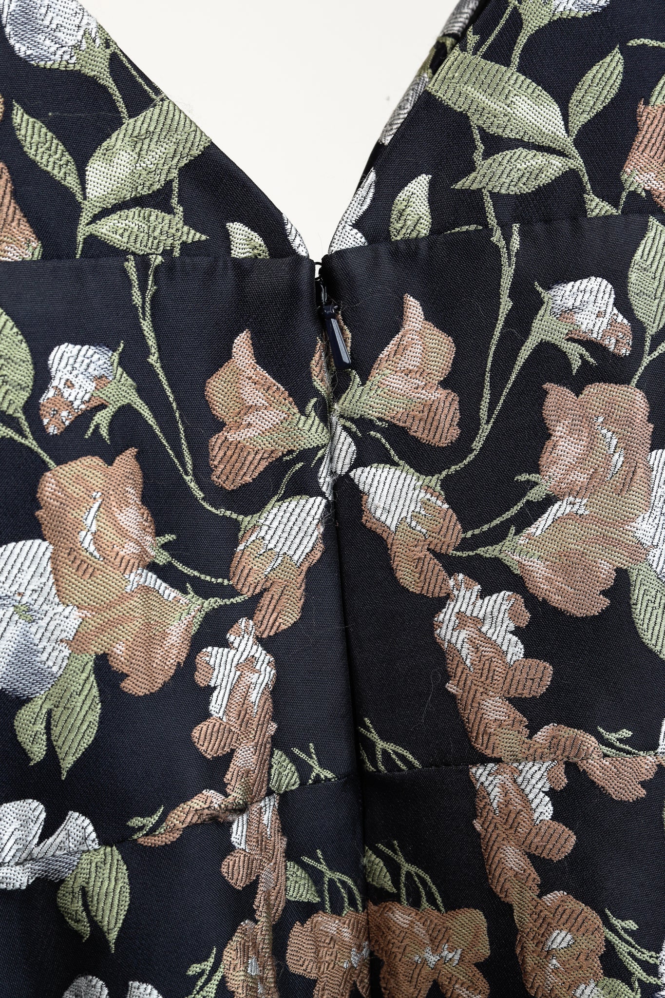 ML Monique Lhuillier Midnight Floral Jacquard Maxi Dress